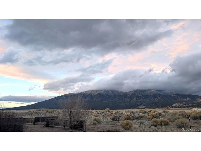 32500 Oak Ave, Blanca, CO 81123