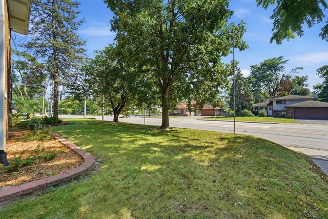 18264 Riegel Road, Homewood, IL 60430