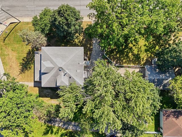 18264 Riegel Road, Homewood, IL 60430