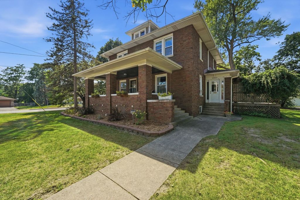 18264 Riegel Road, Homewood, IL 60430