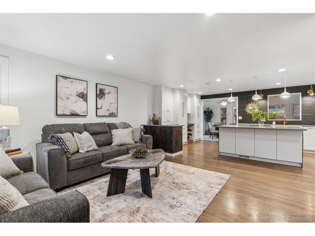 215 Beryl Way, Broomfield, CO 80020