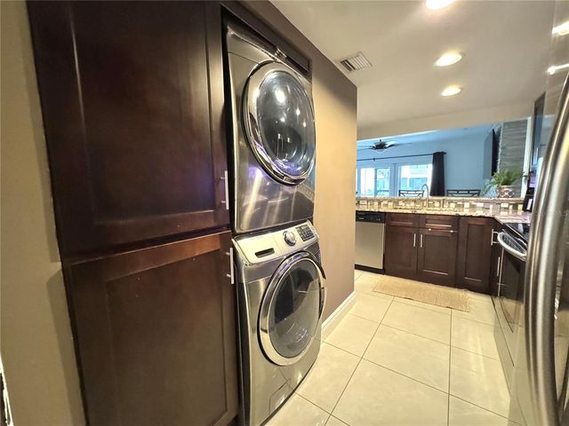 783 99TH AVENUE N 104, St Petersburg, FL 33702