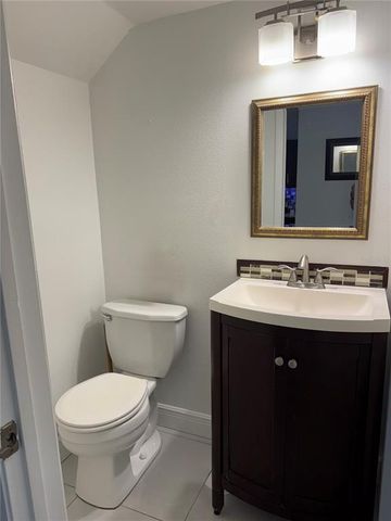 783 99TH AVENUE N 104, St Petersburg, FL 33702