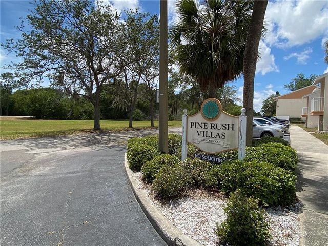 783 99TH AVENUE N 104, St Petersburg, FL 33702