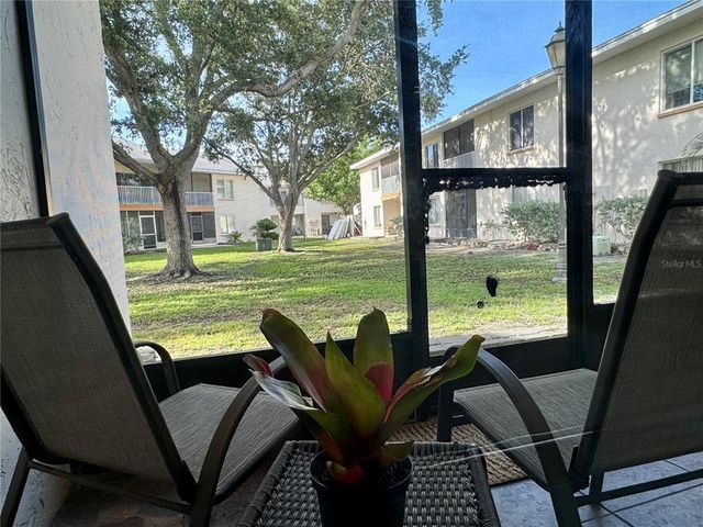 783 99TH AVENUE N 104, St Petersburg, FL 33702