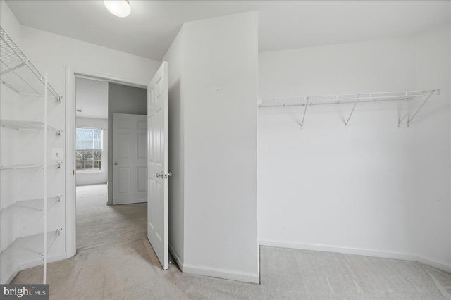 41 PINEHURST CT, Charles Town, WV 25414