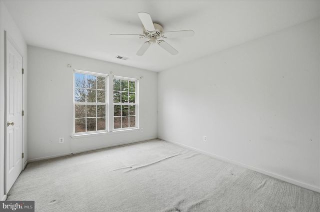 41 PINEHURST CT, Charles Town, WV 25414