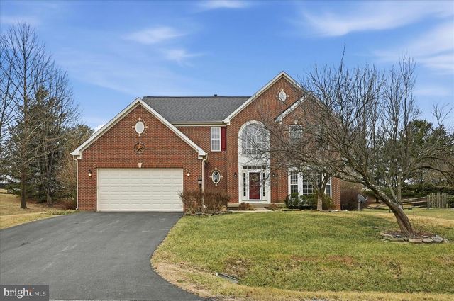 41 PINEHURST CT, Charles Town, WV 25414