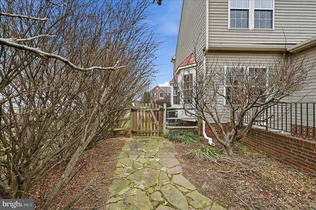 41 PINEHURST CT, Charles Town, WV 25414