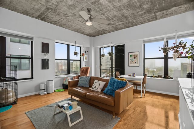 1122 W Catalpa Avenue 706, Chicago, IL 60640