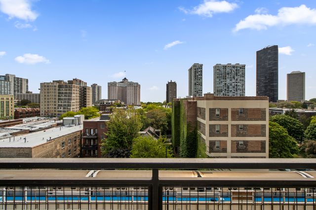 1122 W Catalpa Avenue 706, Chicago, IL 60640