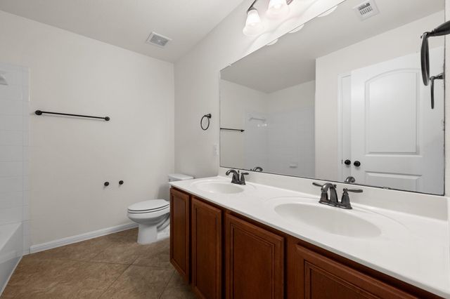 608 Royal Burgess DR, Round Rock, TX 78664