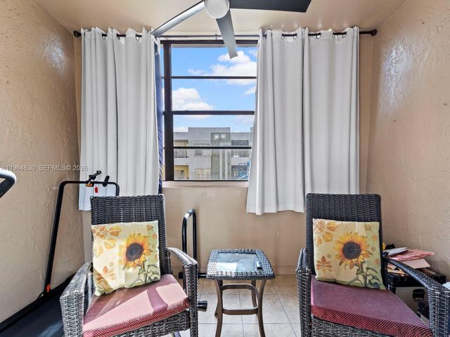 10641 SW 108th Ave 2E, Miami, FL 33176