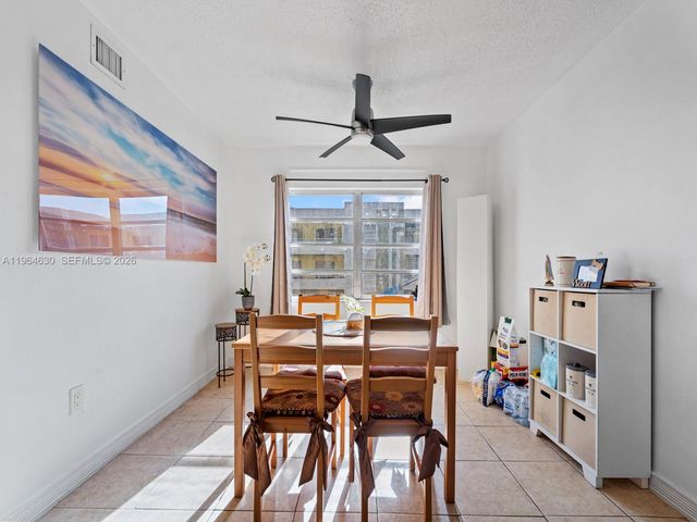 10641 SW 108th Ave 2E, Miami, FL 33176