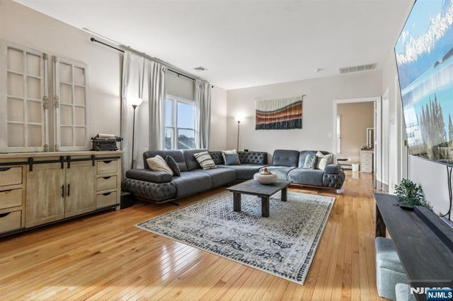 28 George Street, Saddle Brook, NJ 07663