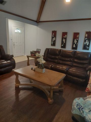 1613 Crescent Lane, Duncanville, TX 75137