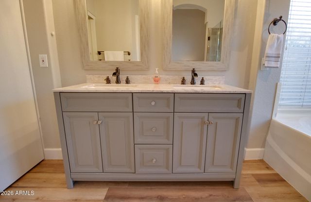 1076 W Glenmere Drive, Chandler, AZ 85224