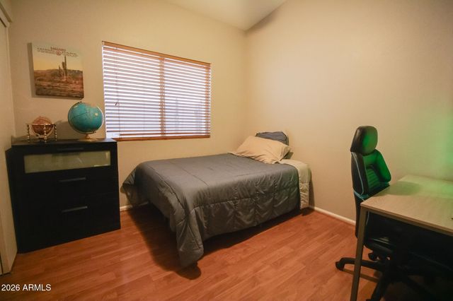 1076 W Glenmere Drive, Chandler, AZ 85224