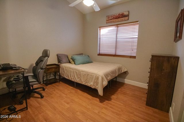 1076 W Glenmere Drive, Chandler, AZ 85224