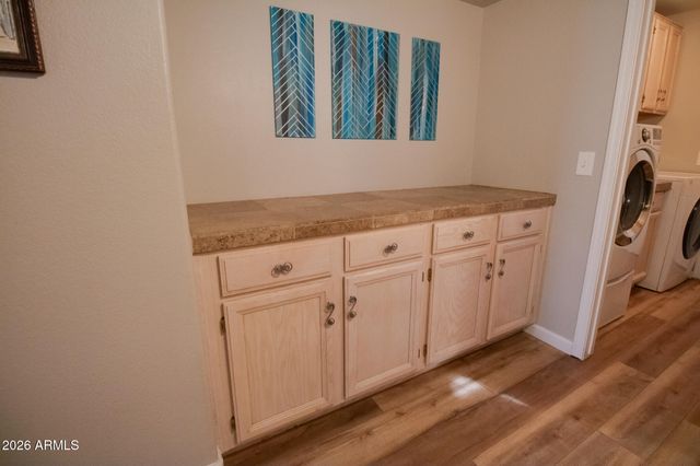 1076 W Glenmere Drive, Chandler, AZ 85224