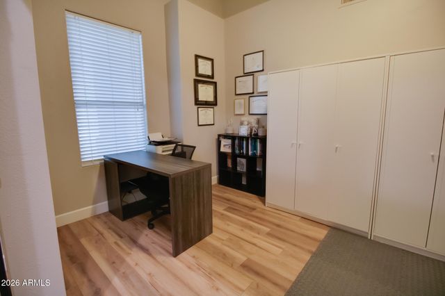 1076 W Glenmere Drive, Chandler, AZ 85224