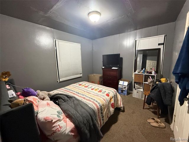 22341 Lyndon Street, Detroit, MI 48223