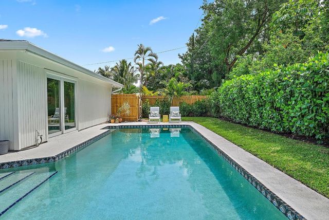 1604 Seabrook Road, Tequesta, FL 33469