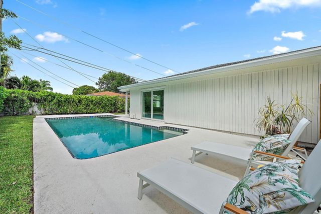 1604 Seabrook Road, Tequesta, FL 33469