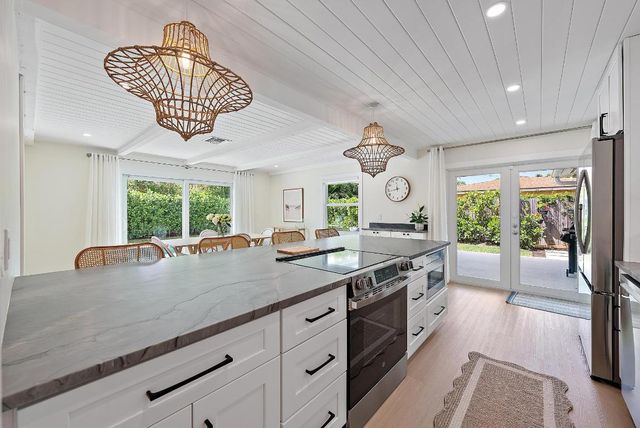 1604 Seabrook Road, Tequesta, FL 33469