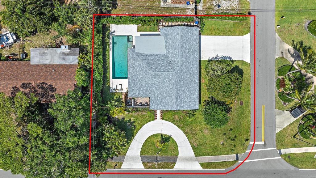 1604 Seabrook Road, Tequesta, FL 33469