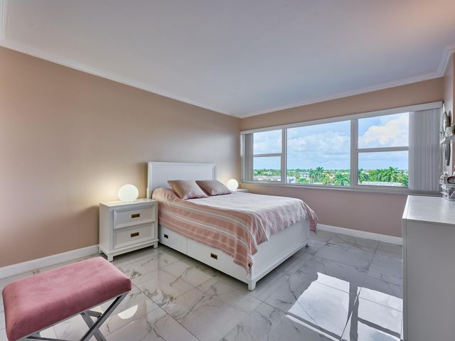 2611 N Riverside Drive 606, Pompano Beach, FL 33062