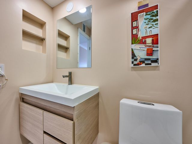 2611 N Riverside Drive 606, Pompano Beach, FL 33062