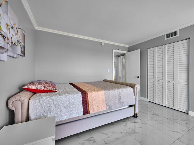 2611 N Riverside Drive 606, Pompano Beach, FL 33062