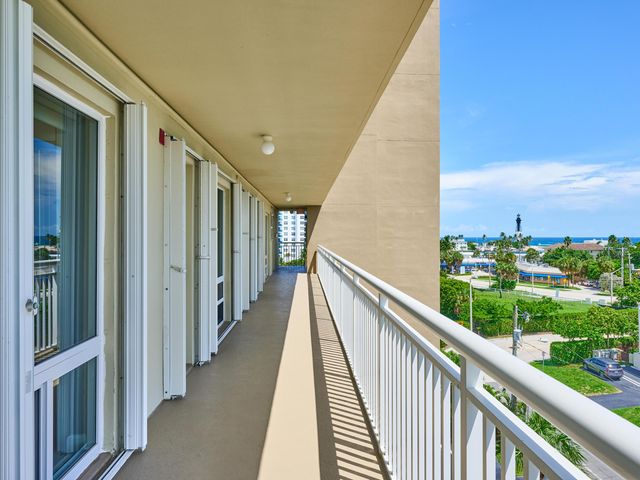 2611 N Riverside Drive 606, Pompano Beach, FL 33062