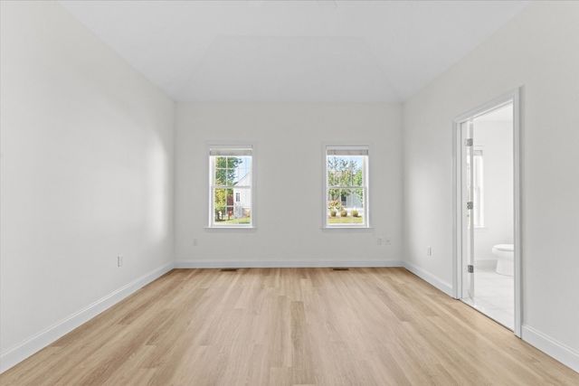 2 Berrywood Ct 2, Bourne, MA 02532