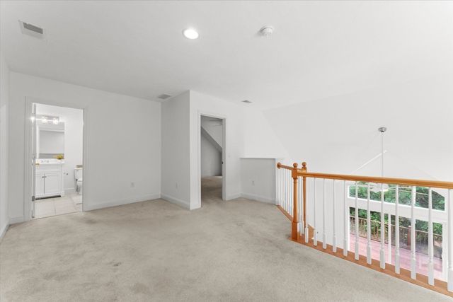 2 Berrywood Ct 2, Bourne, MA 02532