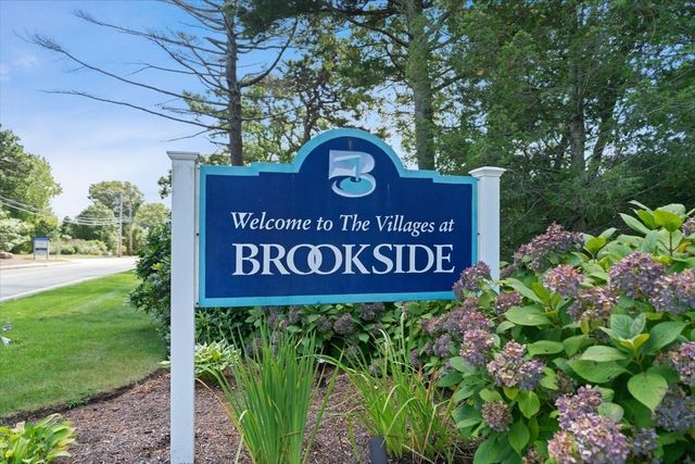 2 Berrywood Ct 2, Bourne, MA 02532