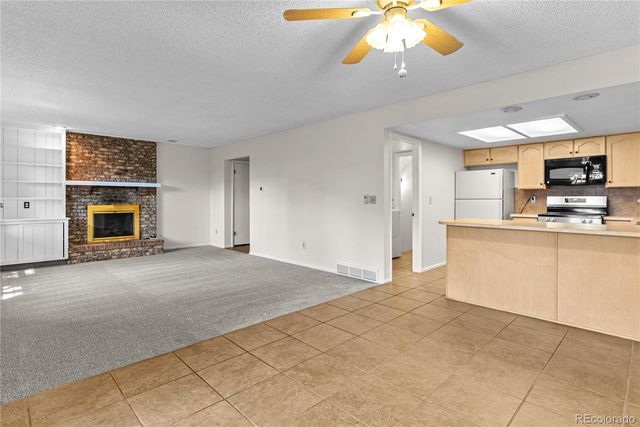 13952 E Arizona Avenue, Aurora, CO 80012