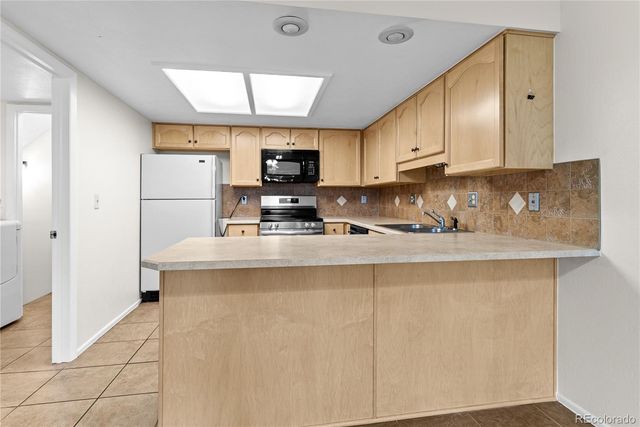 13952 E Arizona Avenue, Aurora, CO 80012