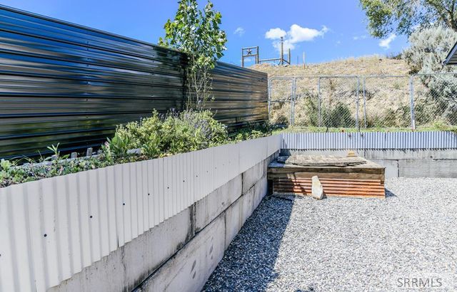 101 S 9th Street, Salmon, ID 83467