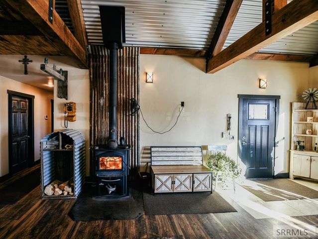 101 S 9th Street, Salmon, ID 83467