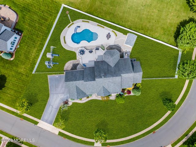 27 Hanging Rock Road, Freehold, NJ 07728