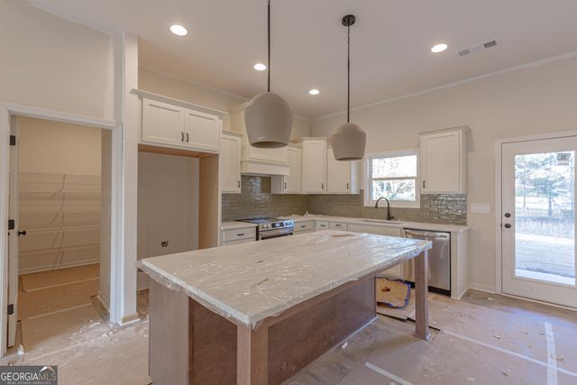 123 Hidden Meadows Drive, Gay, GA 30218