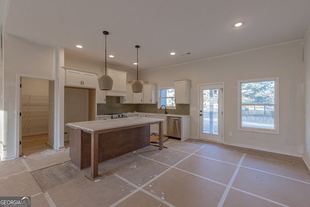 123 Hidden Meadows Drive, Gay, GA 30218