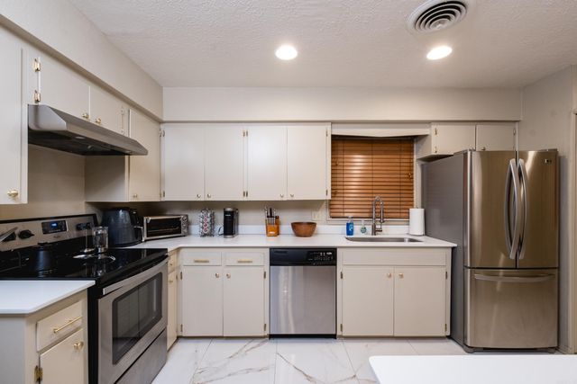 623 Choctaw Circle, Little Rock, AR 72205