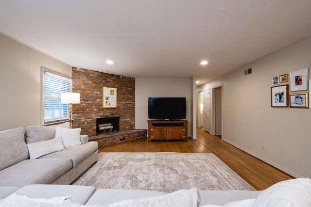 623 Choctaw Circle, Little Rock, AR 72205