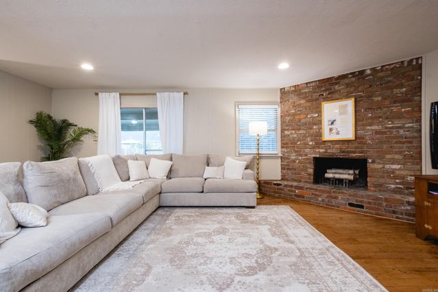 623 Choctaw Circle, Little Rock, AR 72205