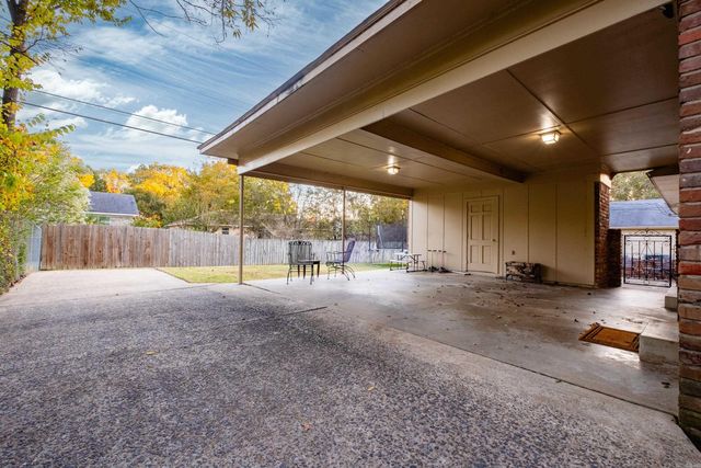 623 Choctaw Circle, Little Rock, AR 72205