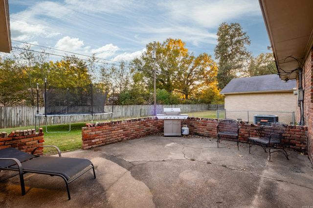 623 Choctaw Circle, Little Rock, AR 72205