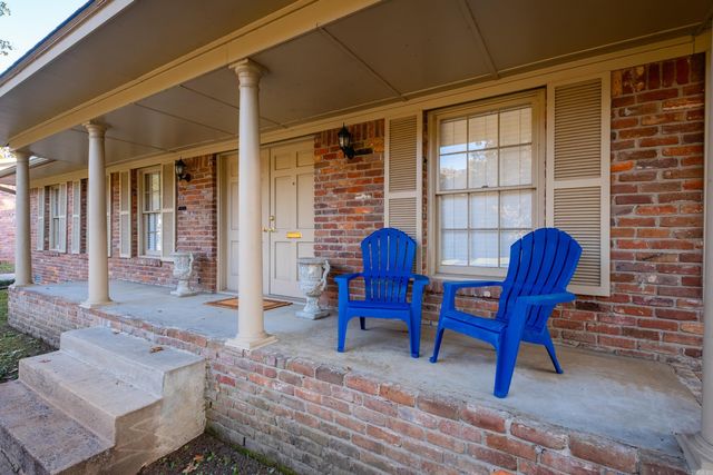 623 Choctaw Circle, Little Rock, AR 72205